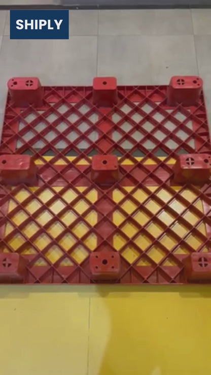 110cm x 110cm x 14cm Shiply Nestable Plastic Pallet - Blue